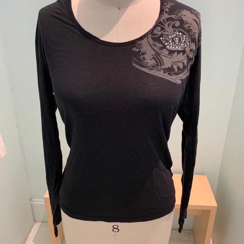 Casual long sleeve top